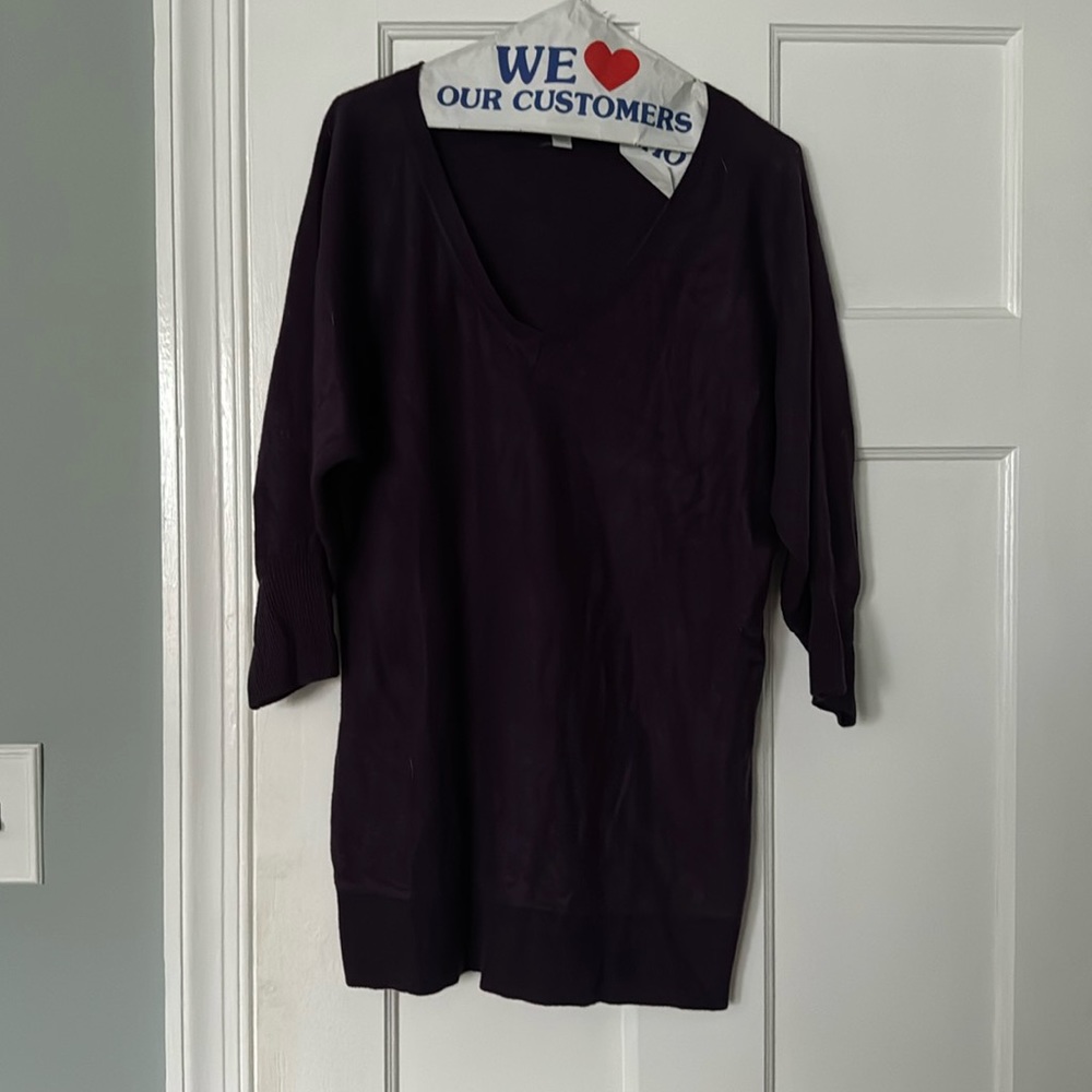 New York And Co medium v neck sweater
